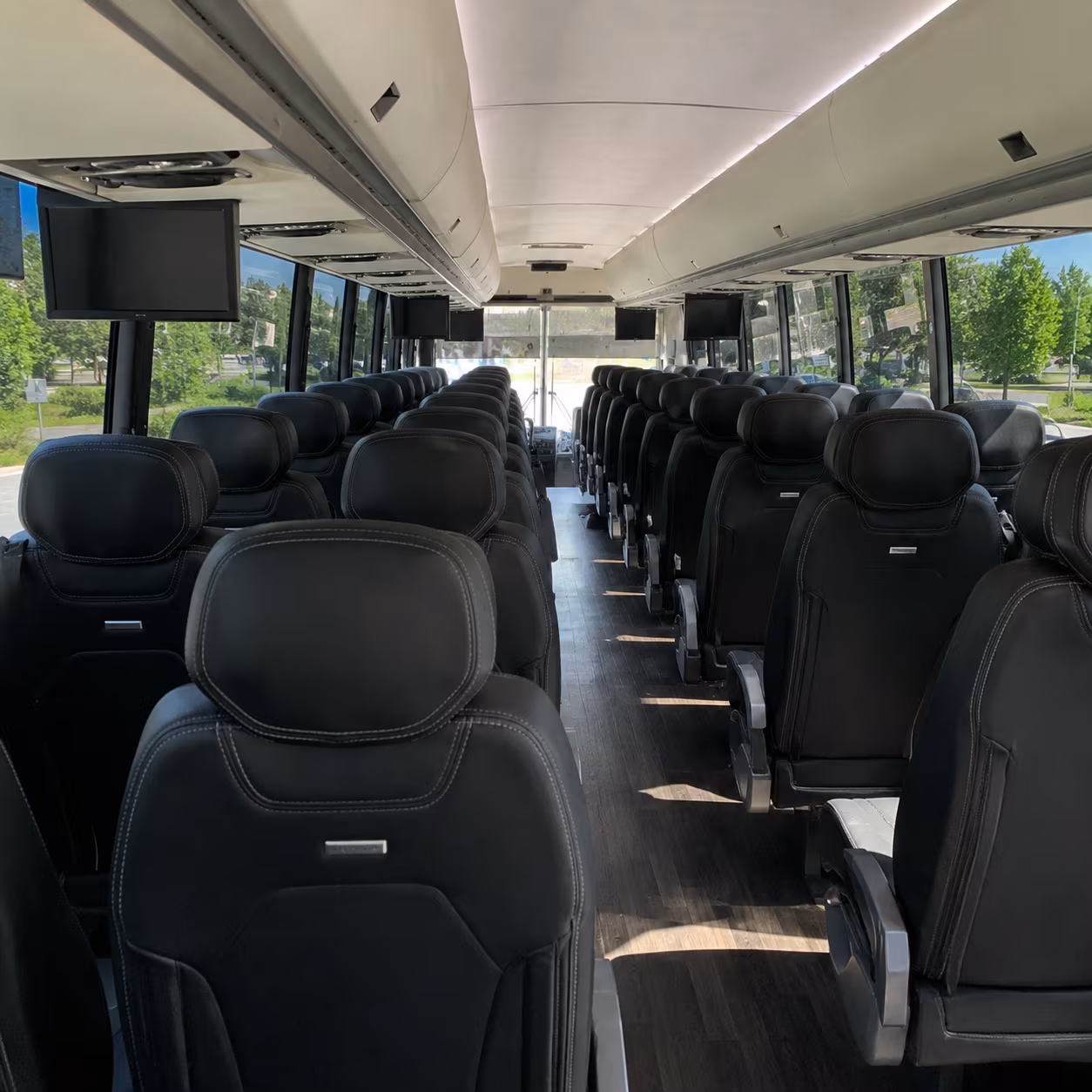 charter buses for museum and cultural field trips across staten island