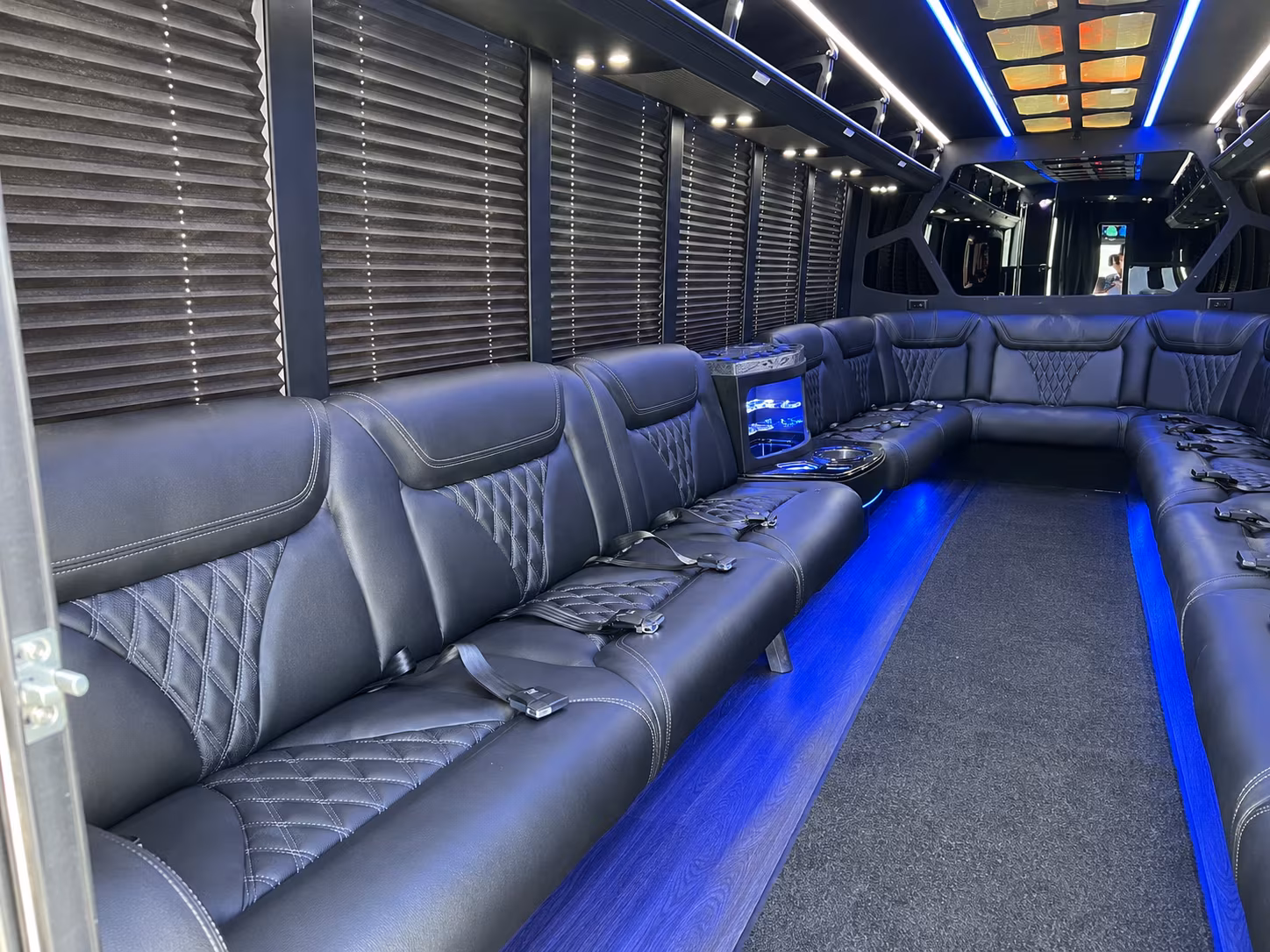 party buses for bachelorette wine tours around staten island and hudson valley