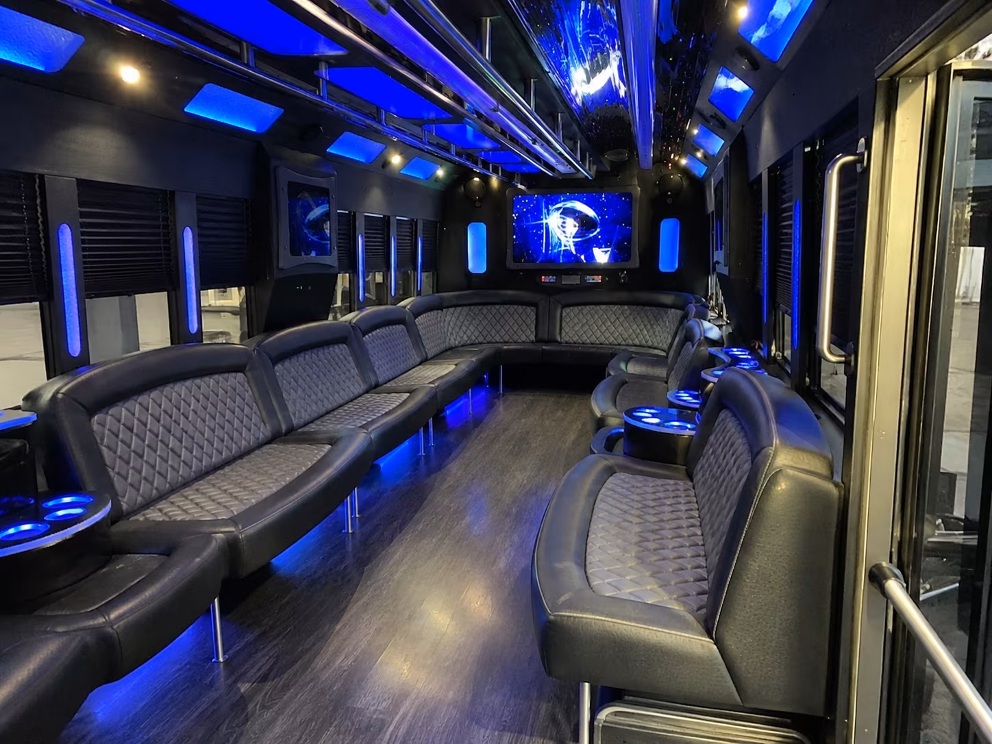 staten island 28 passenger party bus interior