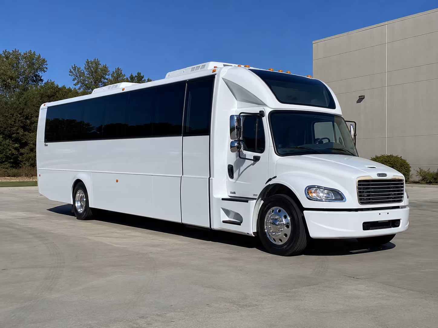 staten island 28 passenger party bus
