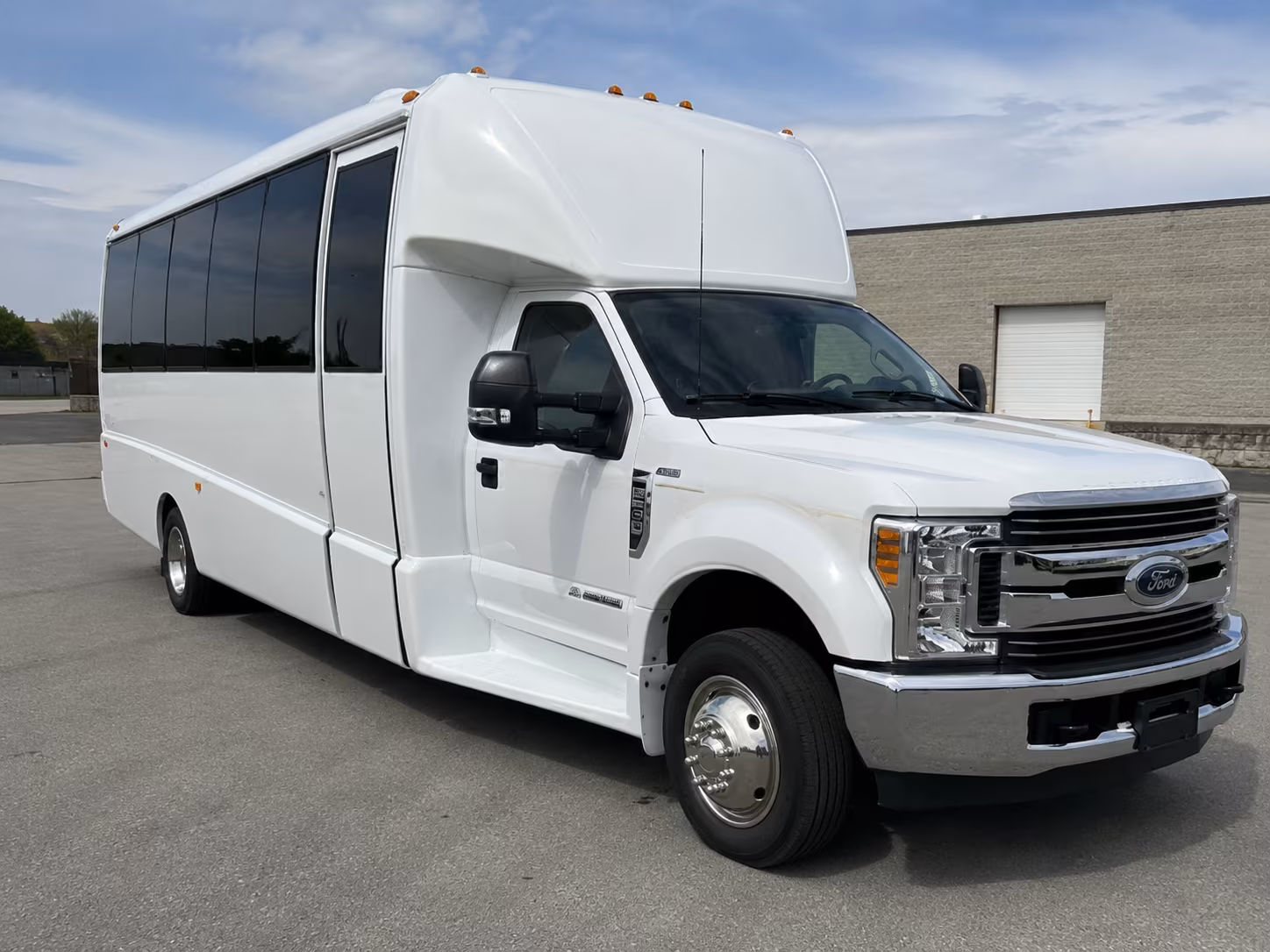 wedding buses and shuttle services for staten island celebrations